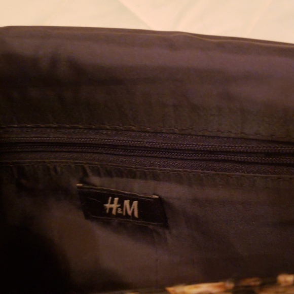 Purse - Picture 3 of 3